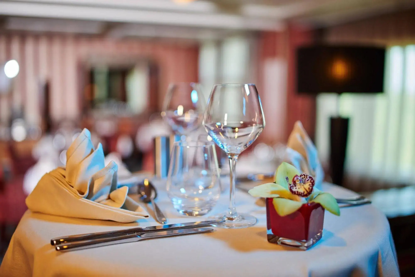 Disney's Hotel New York - The Art of Marvel