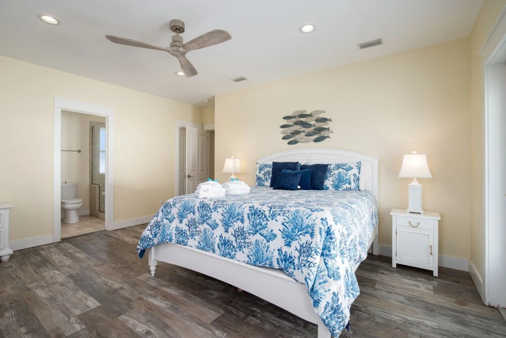 621 Lyndell Ln Unit B Aqua House