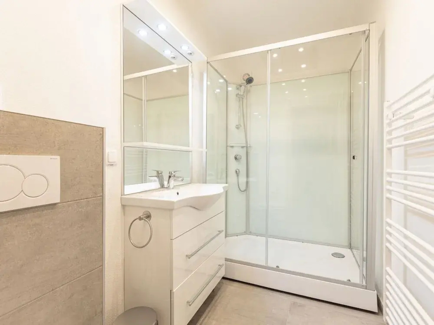 Beautiful Cottage in Styria Near Lake