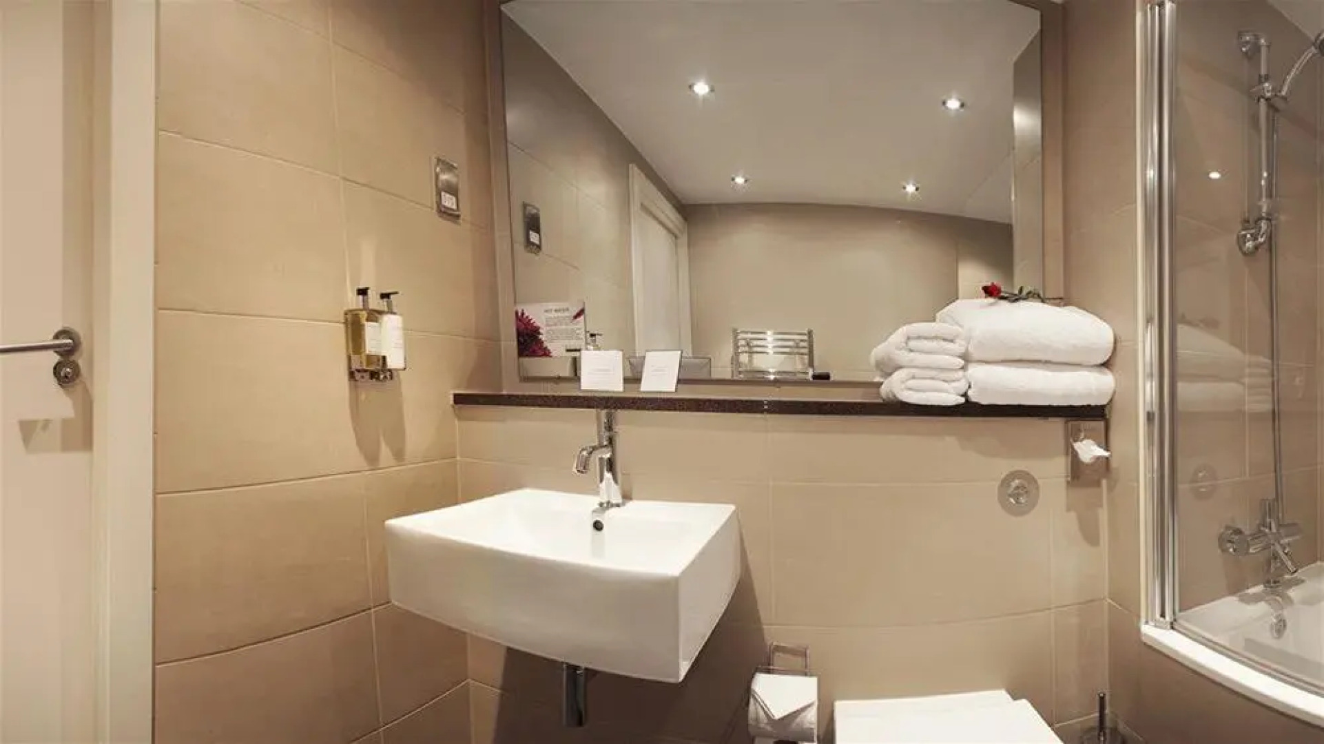 Blue Rainbow Aparthotel Manchester Central