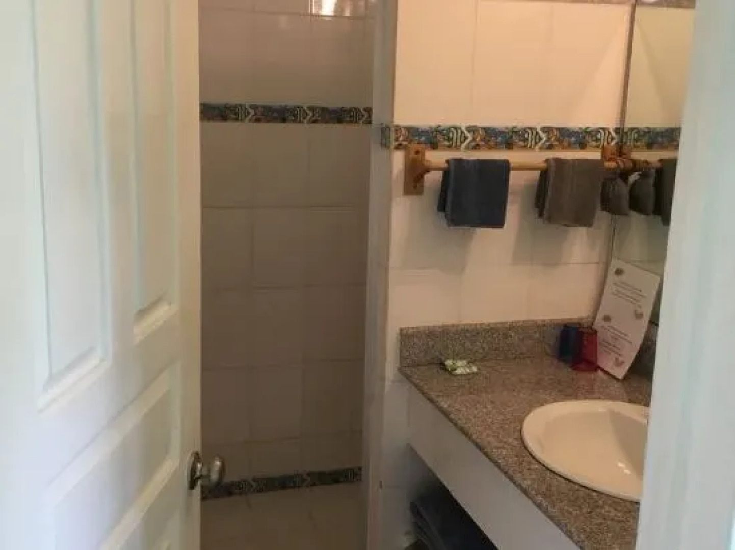 Los Secretos Guesthouse