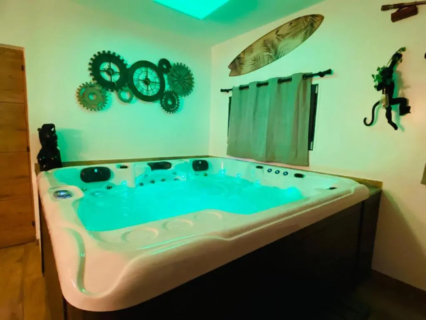 Suite Cupidon- Domaine des trois châteaux