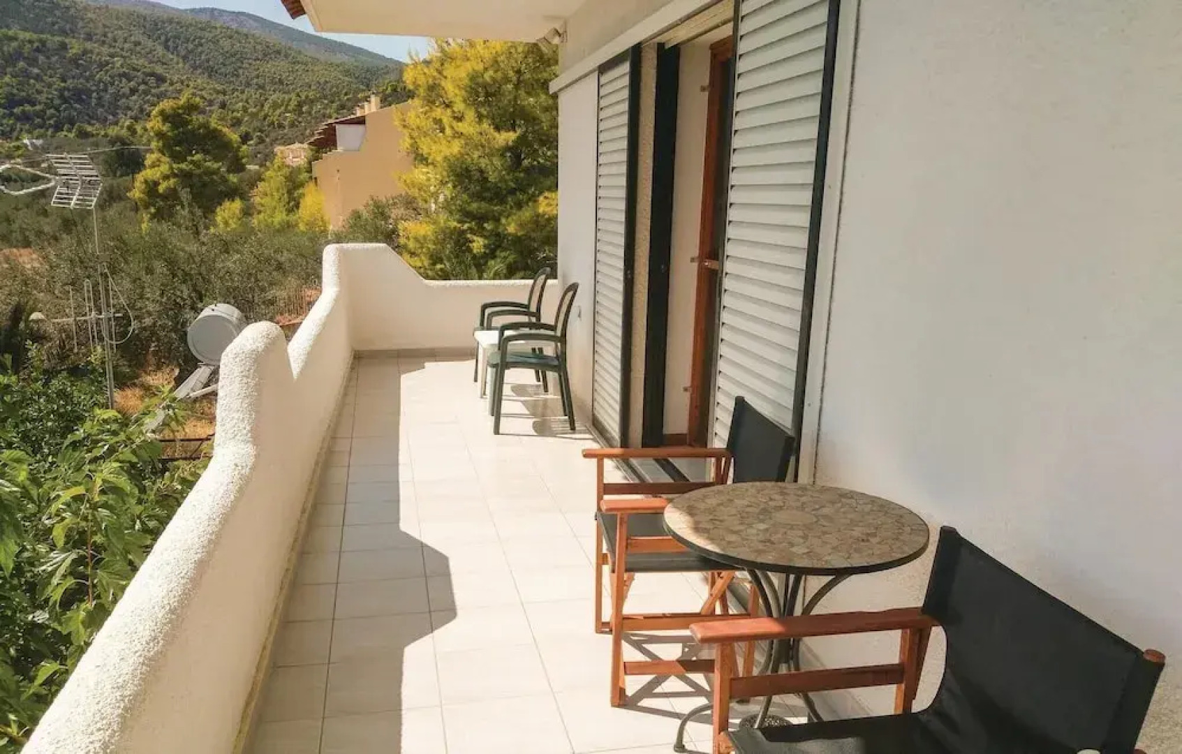 Nice Apartment in Korfos, Korinthos With 3 Bedrooms and Wifi