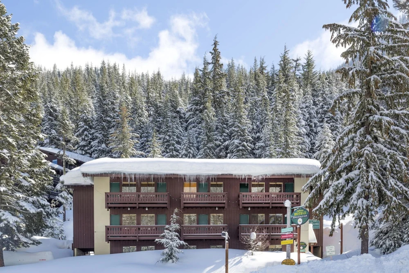 The Alpine Inn at Crystal Mountain Resort