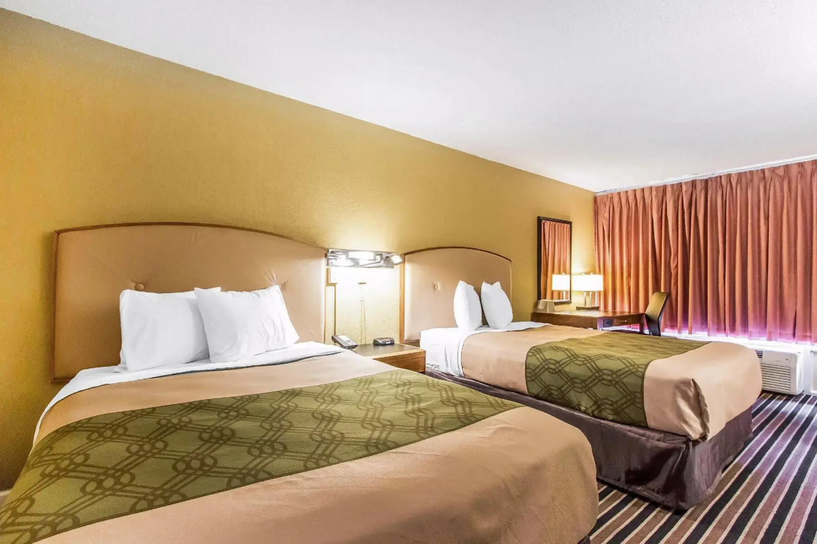 AmeriVu Inn & Suites - Gilbertsville