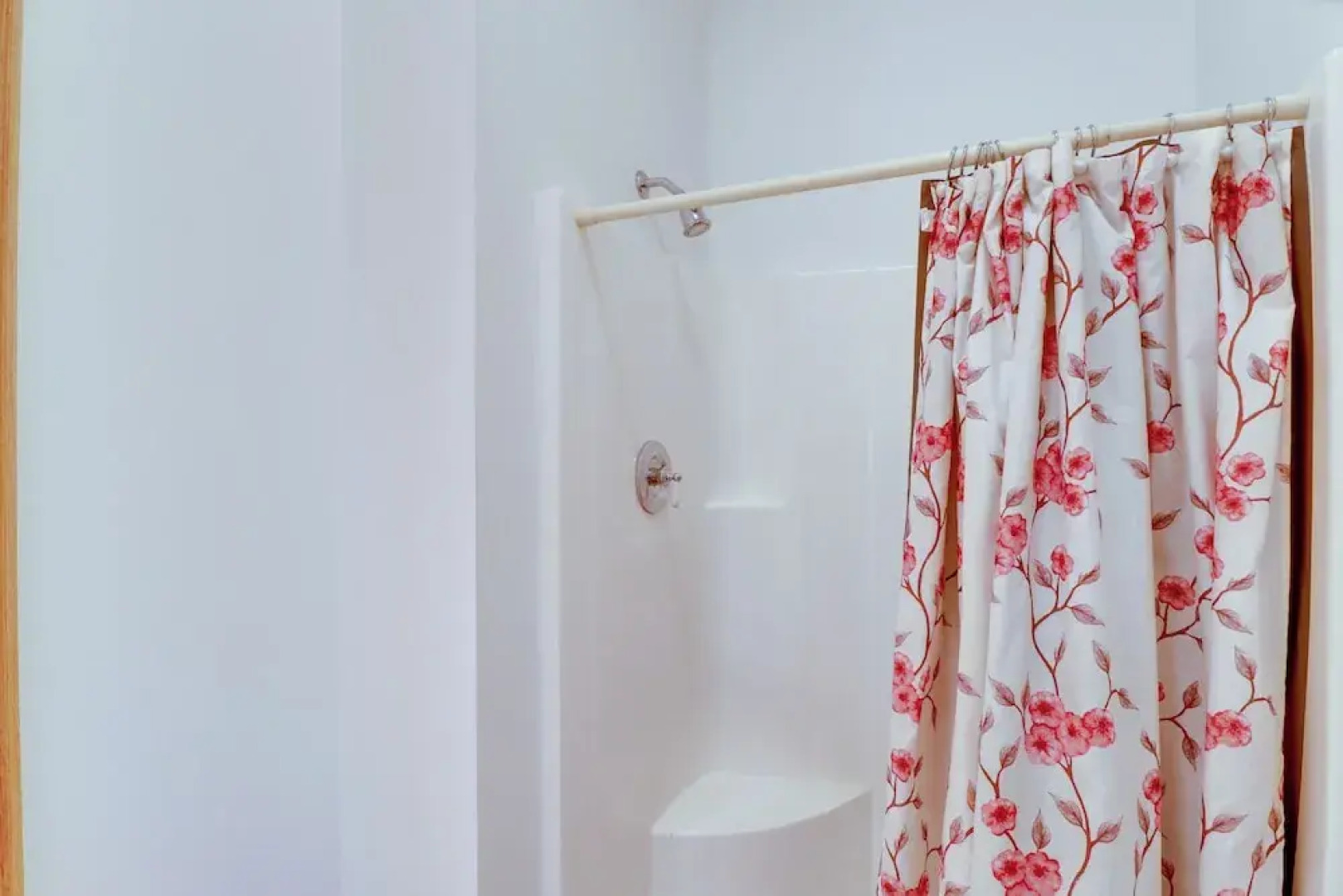 Mountain Views + Shared Pool: Ozarks Family Home