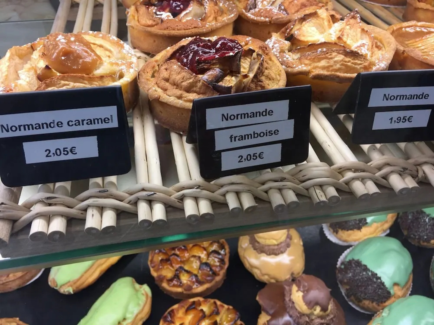 Holiday Chalet in Private Residence With Swimming Pool, Near the sea