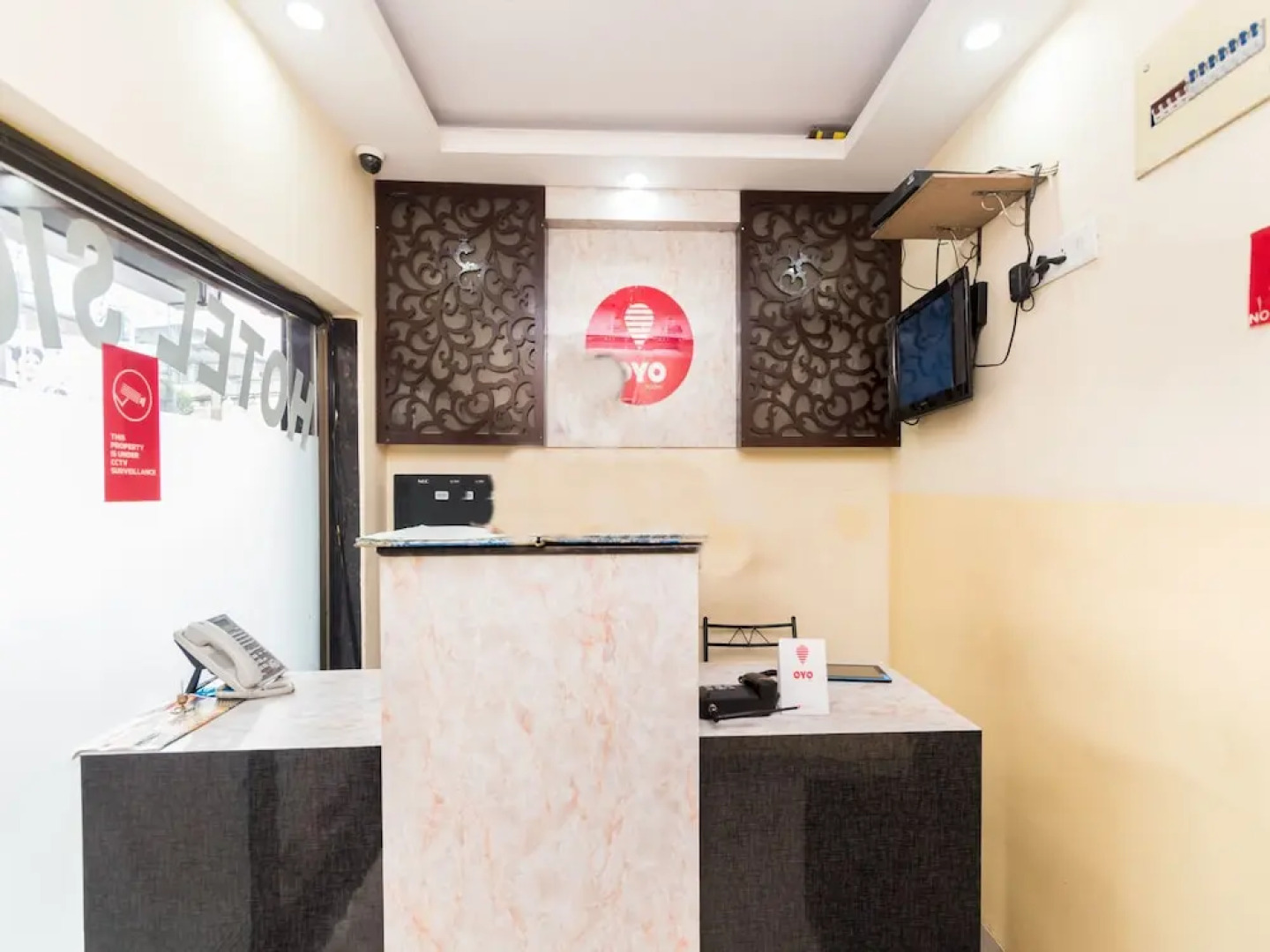 OYO 8863 Hotel Sigma