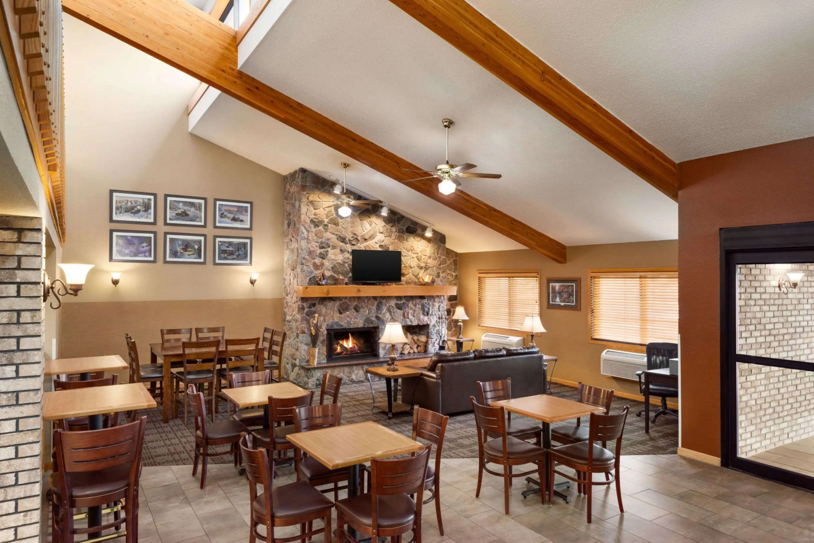 AmericInn by Wyndham Detroit Lakes