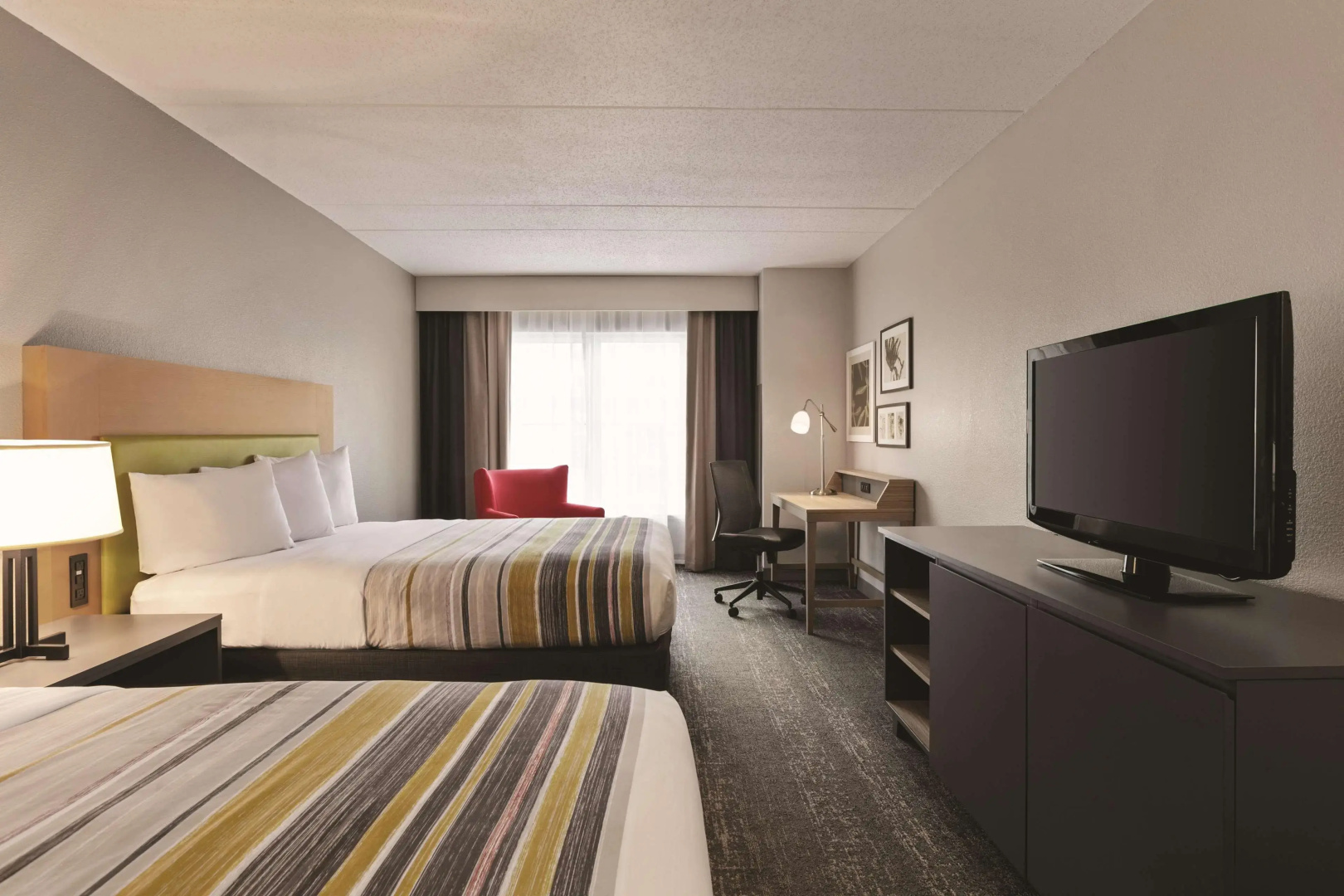 Hampton Inn & Suites Newark Airport Elizabeth