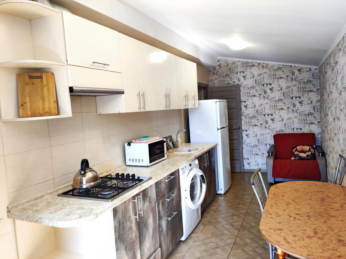 На 4-ой Новосёловской 4А