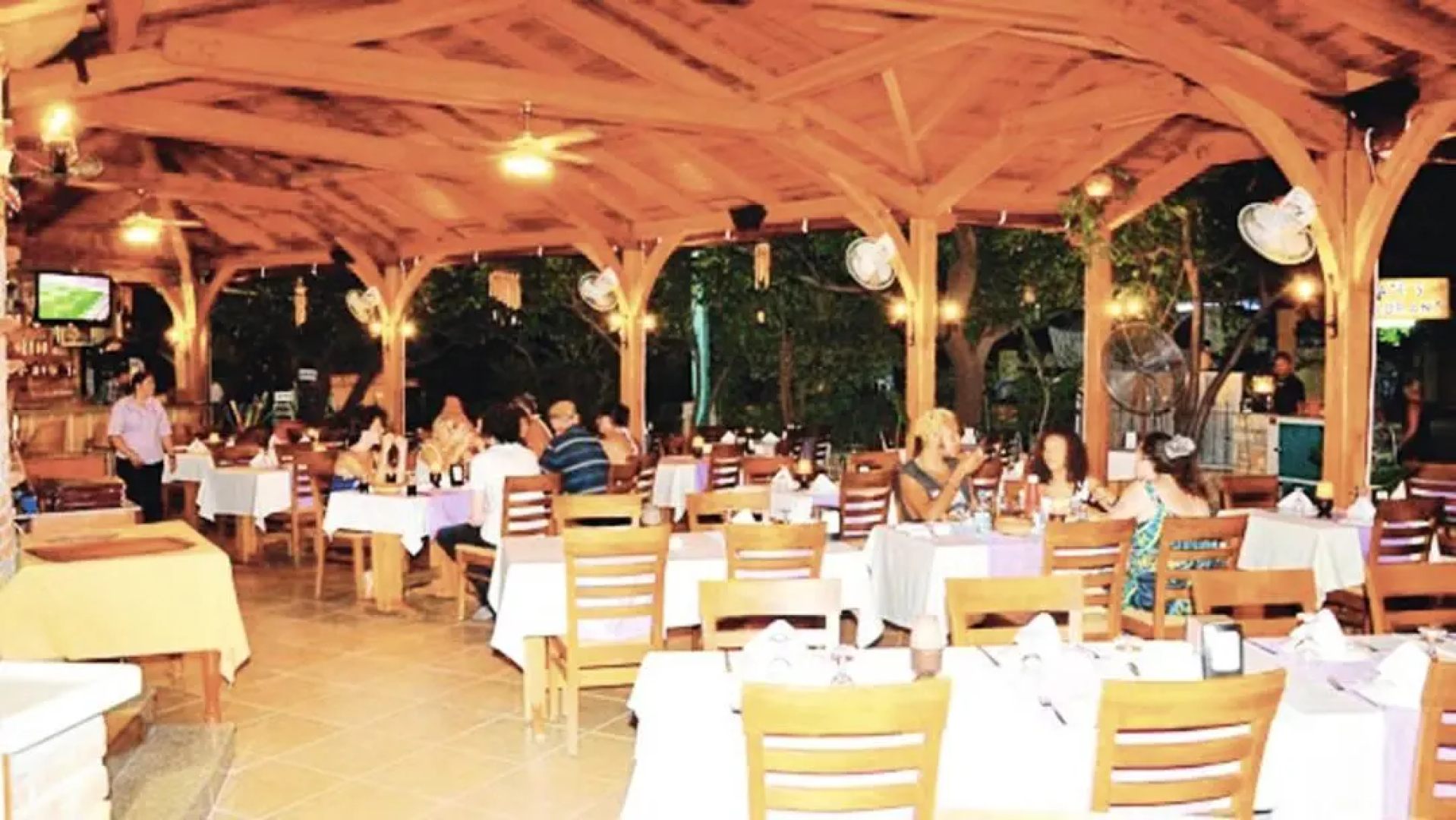 Montebello Deluxe