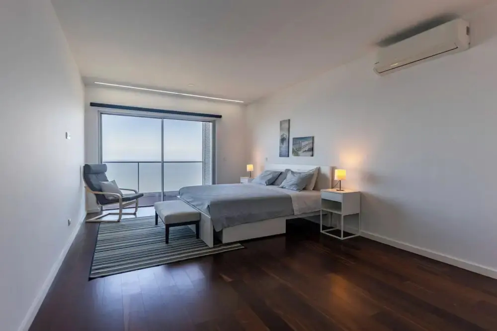 Xenon urban apartments