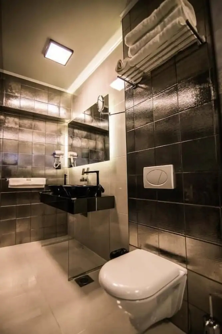 Hotel International Palace