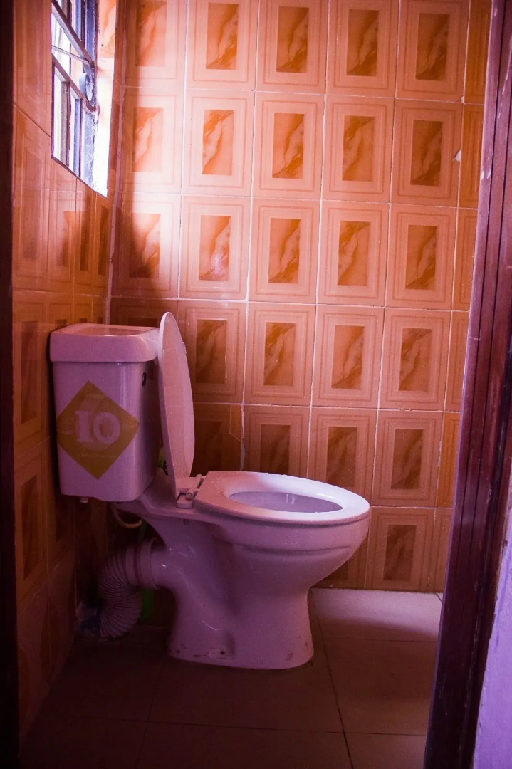 De Web Hotel & Lodge