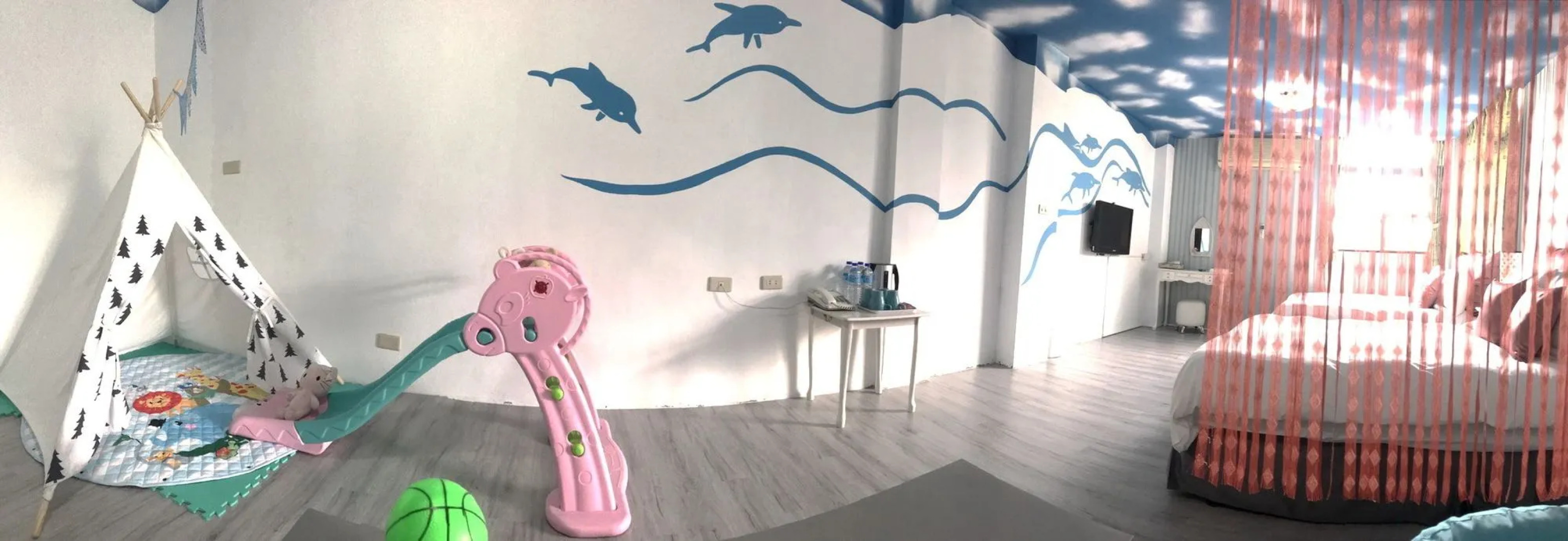 SunMoonLake Loft Inn