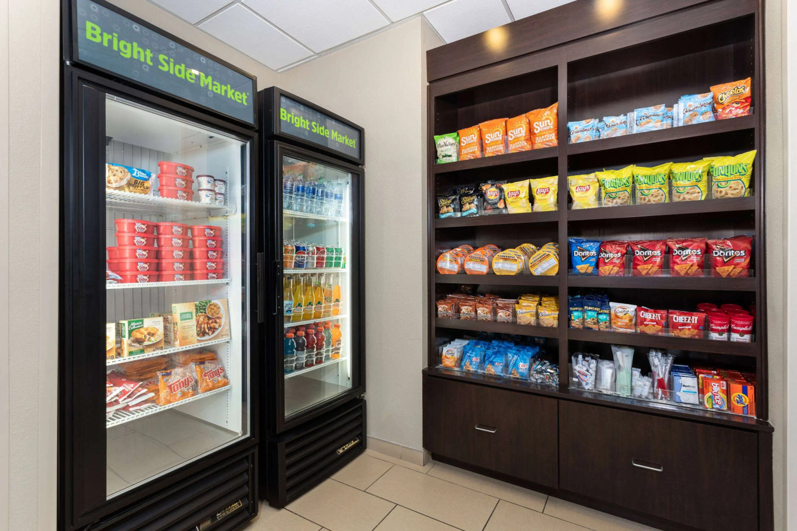 La Quinta Inn & Suites by Wyndham Bonita Springs Naples N.