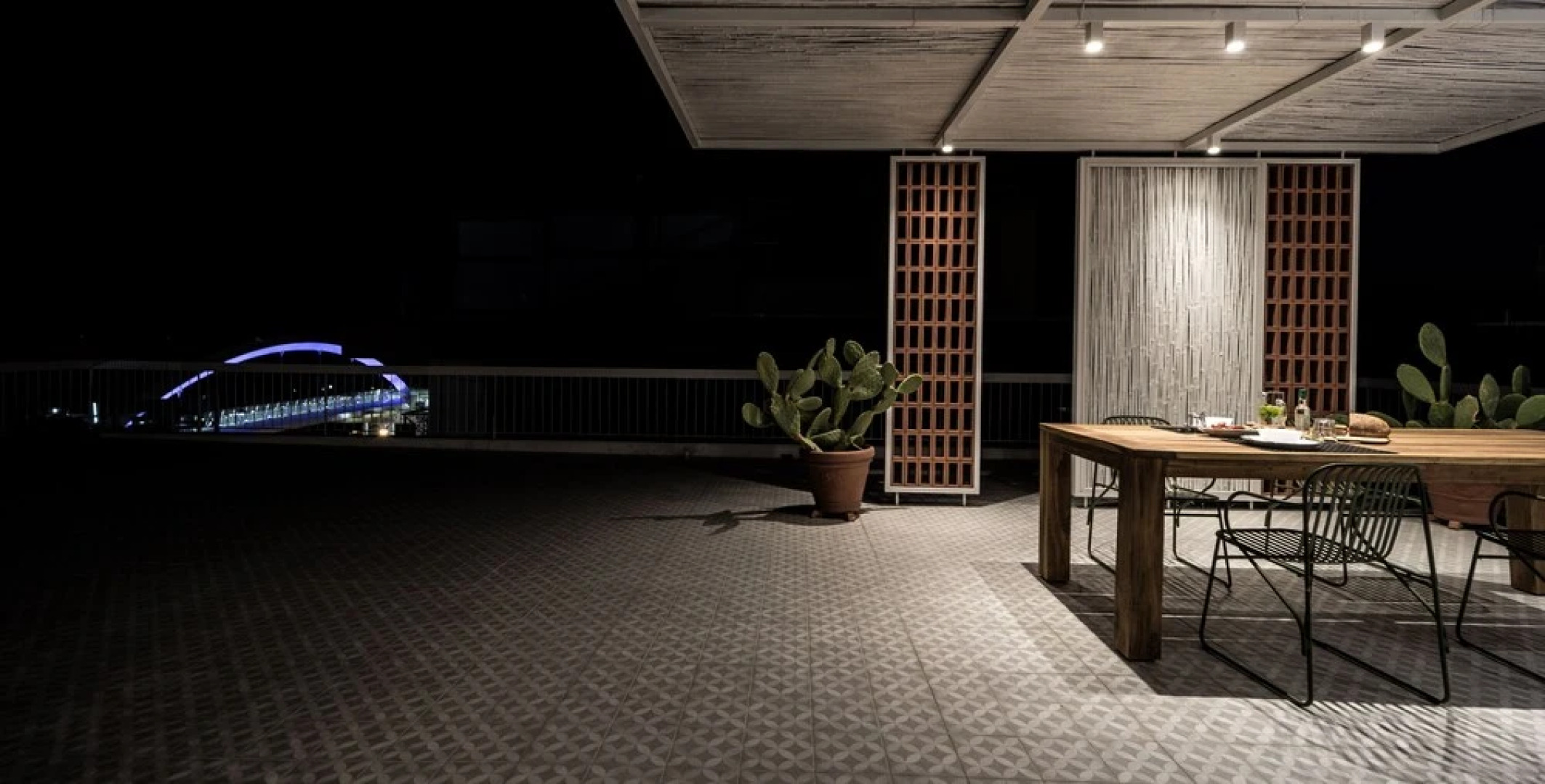 Sea View Beach Penthouse – Athens Coast