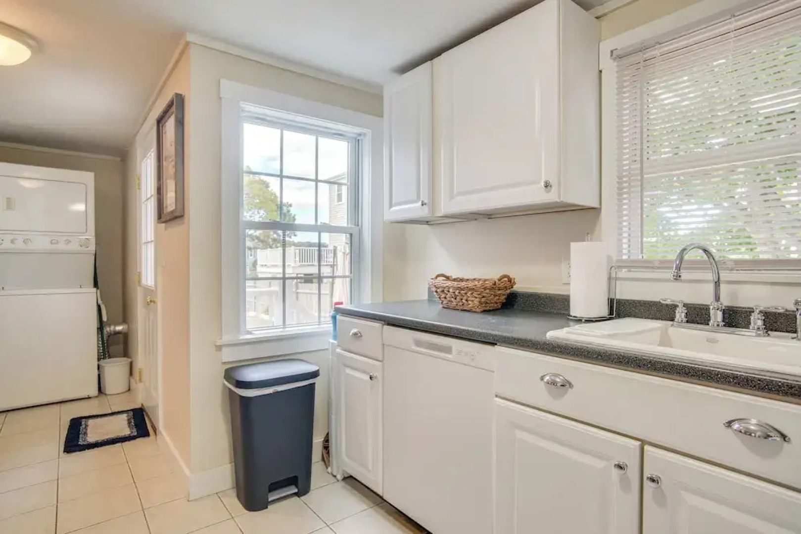 < 1 Mi to Beaches: Classic Cape Cod Cottage