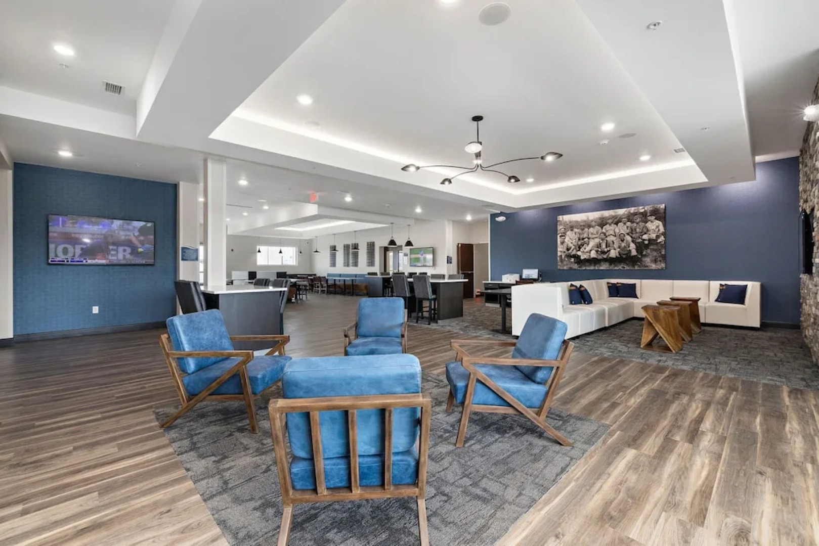 Holiday Inn Express Kansas City North – Parkville by IHG