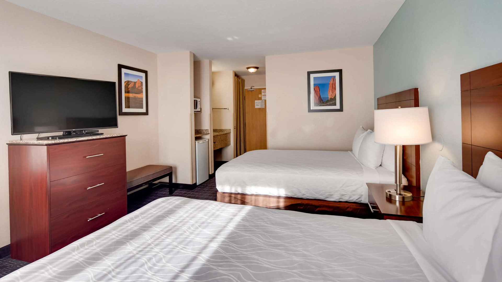 Best Western Plus Gateway Inn & Suites