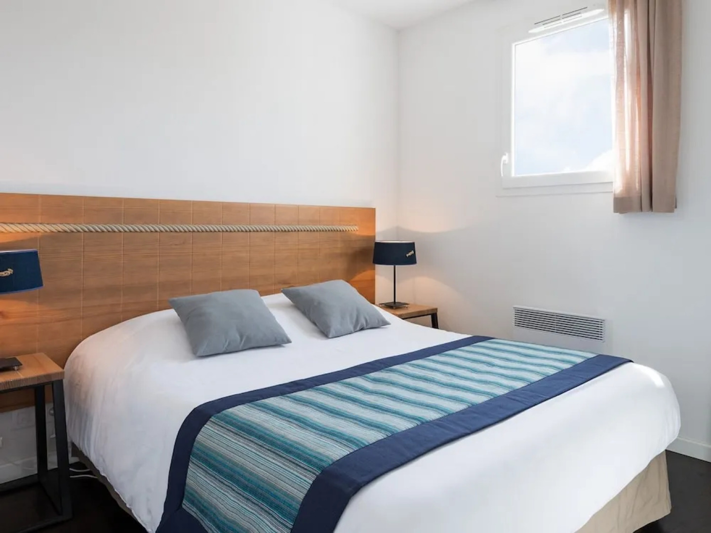 Well-kept Apartment, With Dishwasher, 7 km. From the Beach