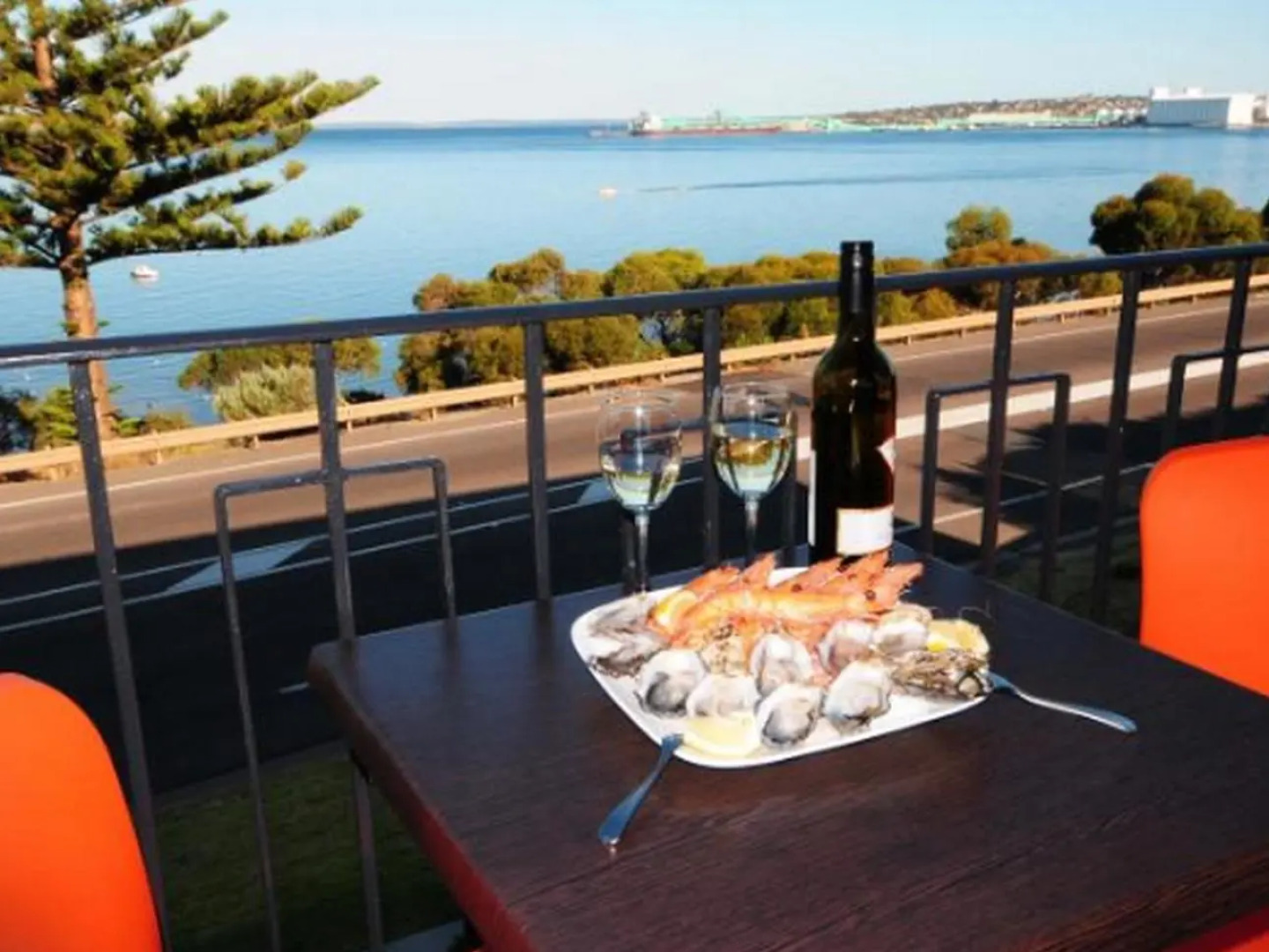 Southern Blue Apartments