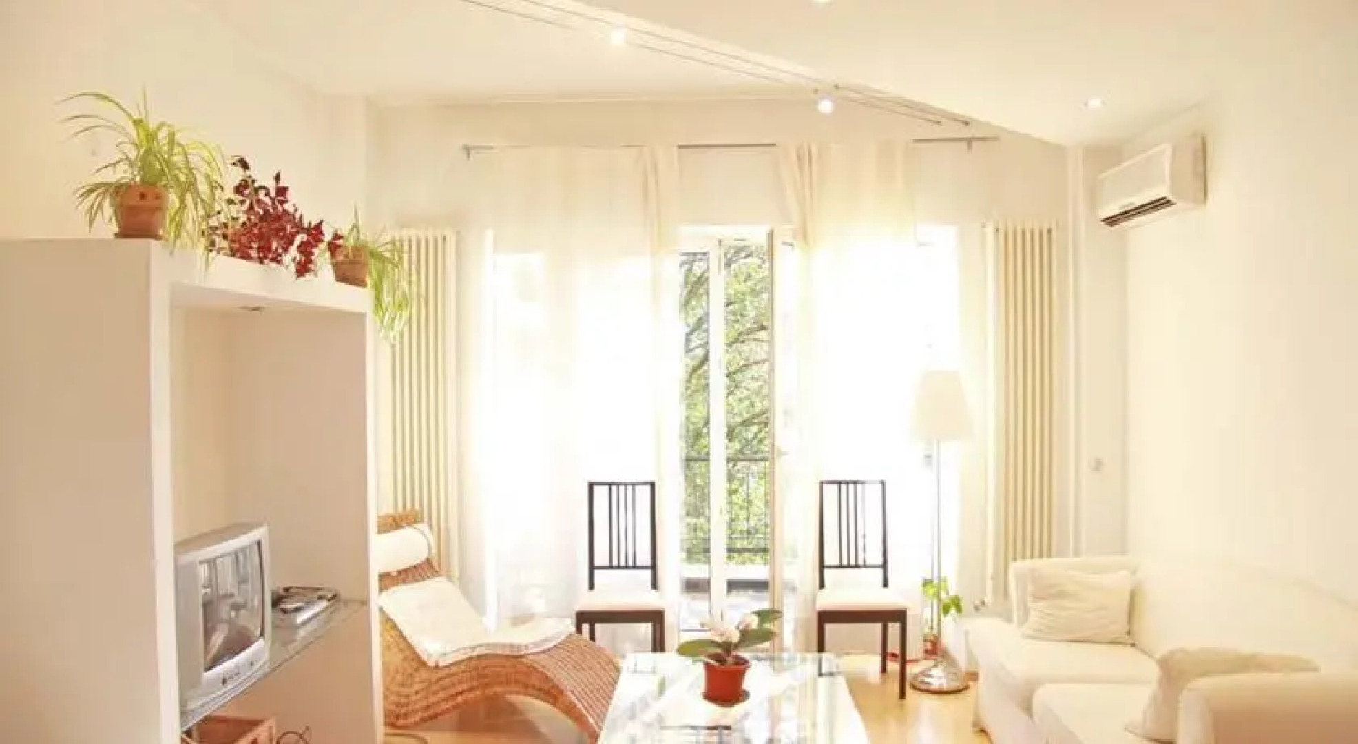 Cismigiu Central Park Bucharest Apartments