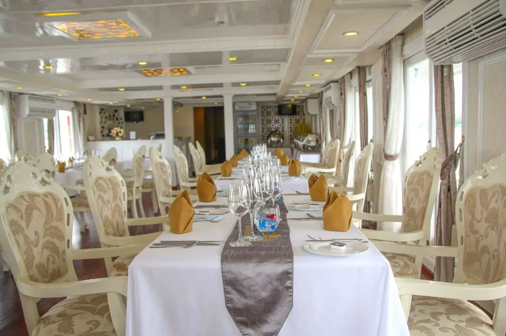 Signature Halong Cruise