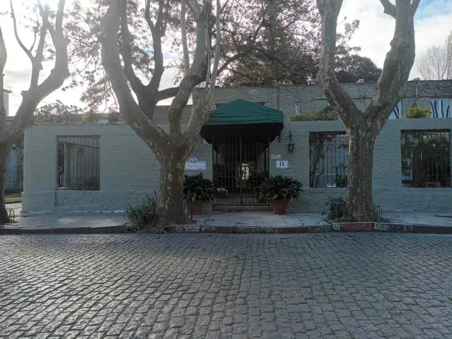 El Viajero Colonia Hostel & Suites