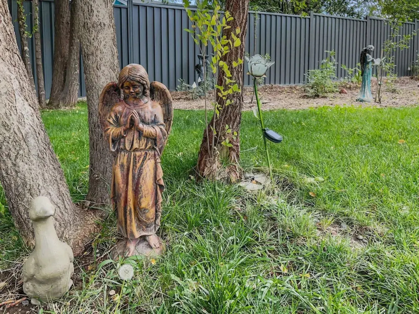 Quiet Garden Sanctuary 1 Bedroom Home