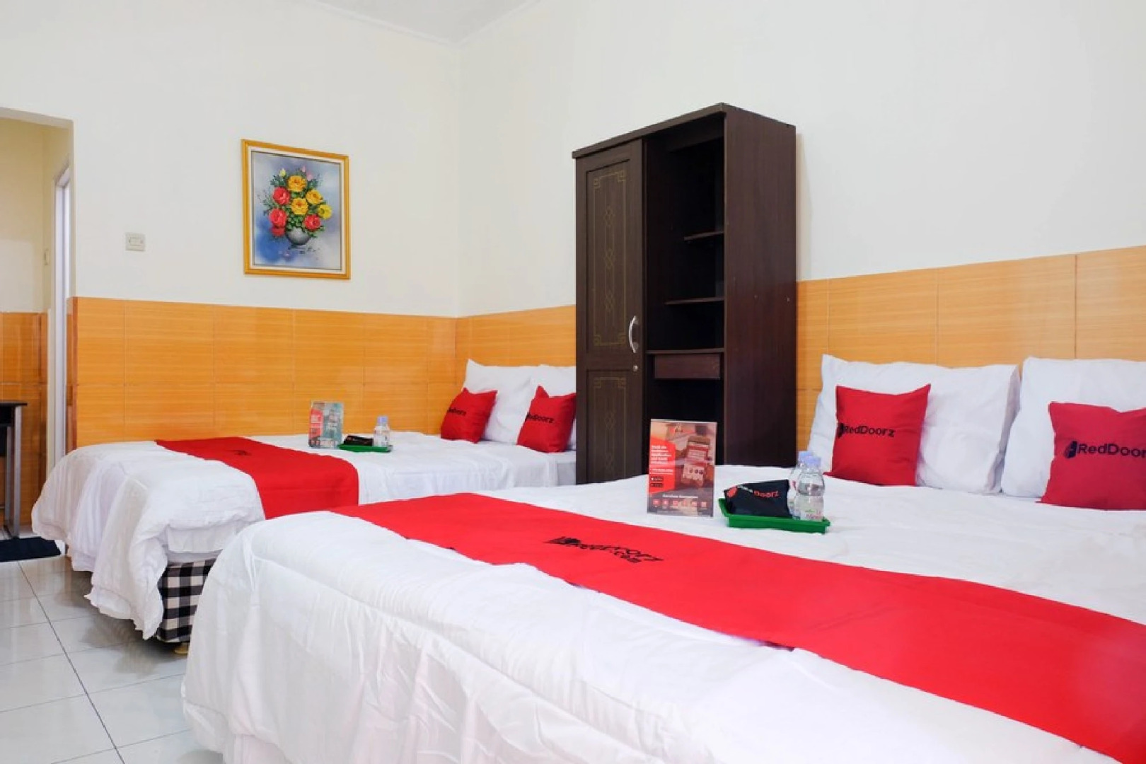 RedDoorz near STAB Syailendra Kopeng