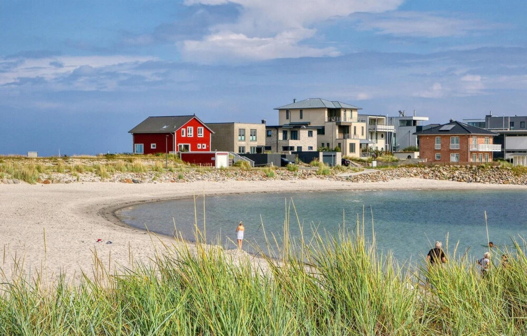 Weiße Strandvilla/56a O