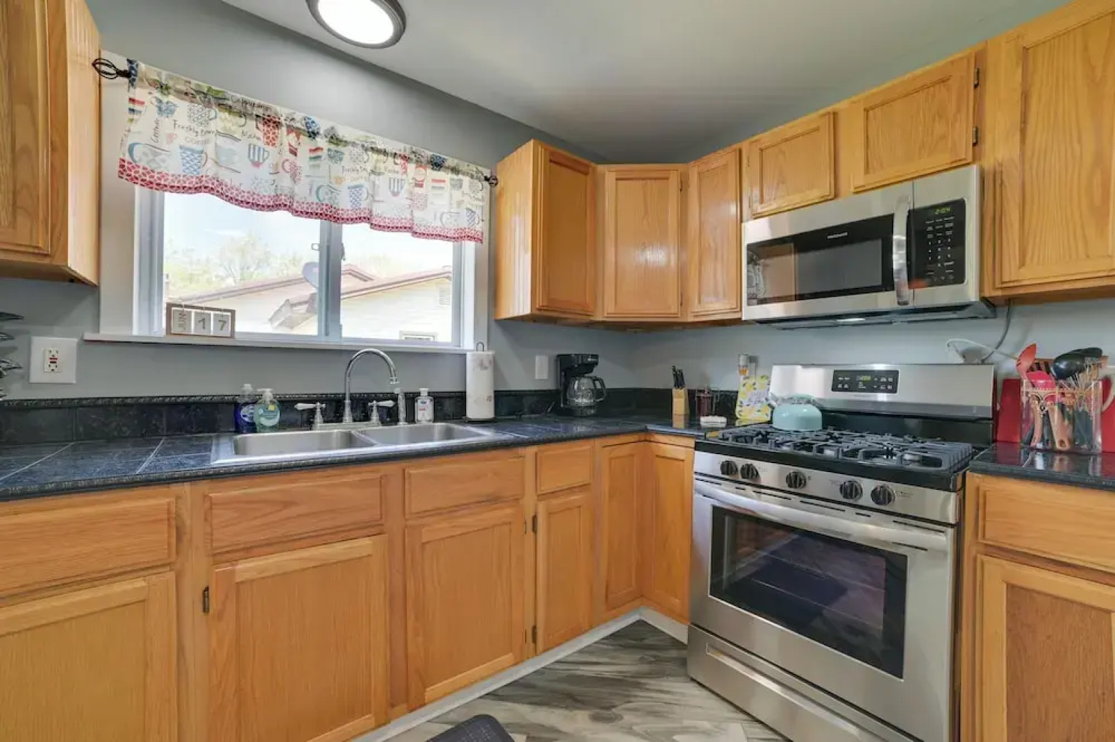 All-season Getaway in Frederic: Bring Your Pets!