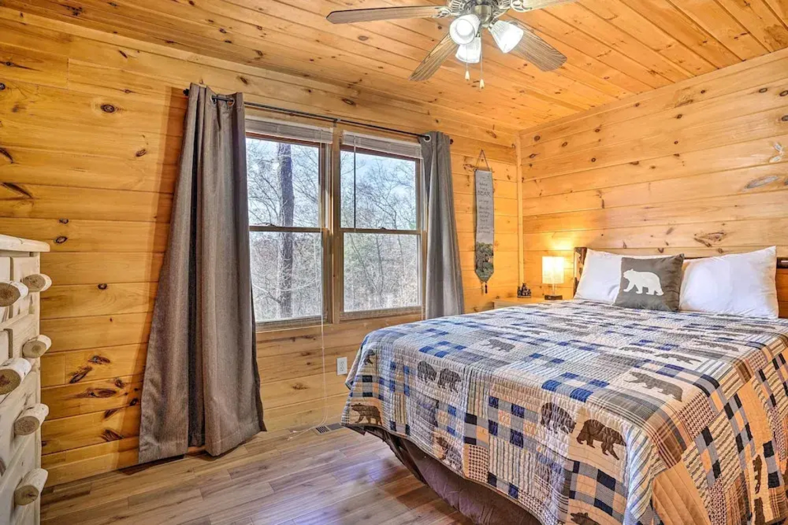 'serenity Cabin' w/ Furnished Deck