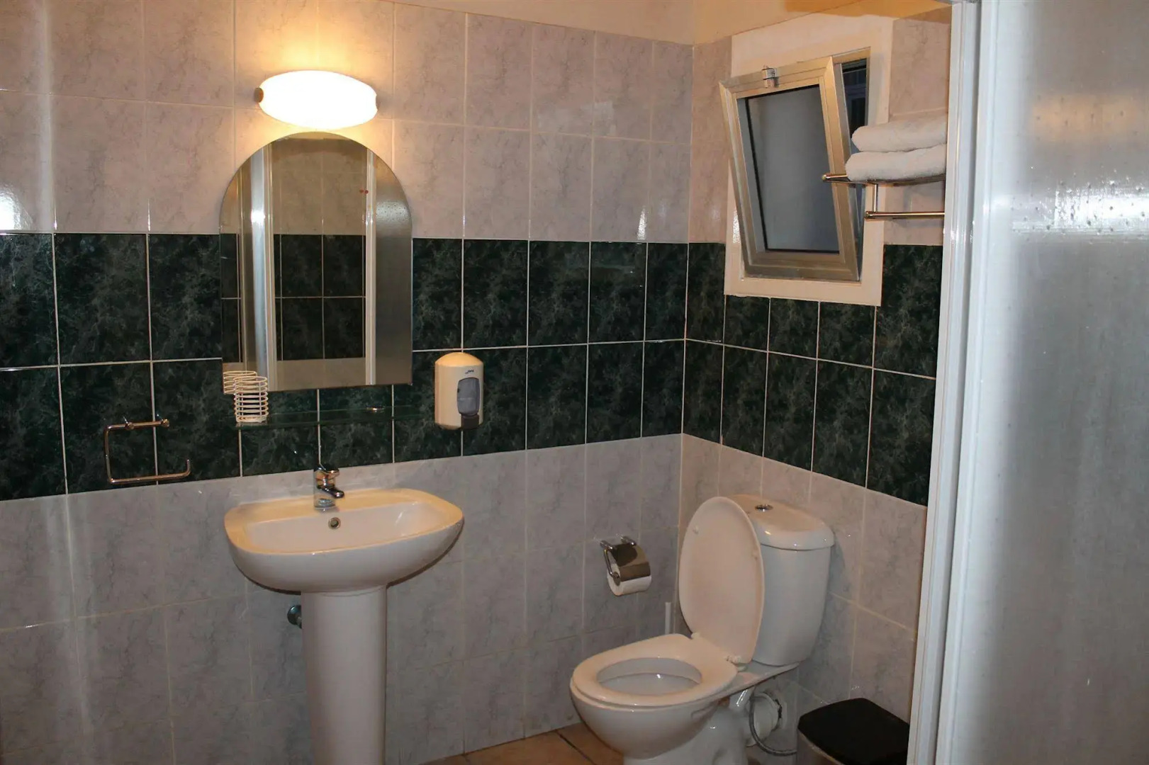 Roseum Boutique Hotel