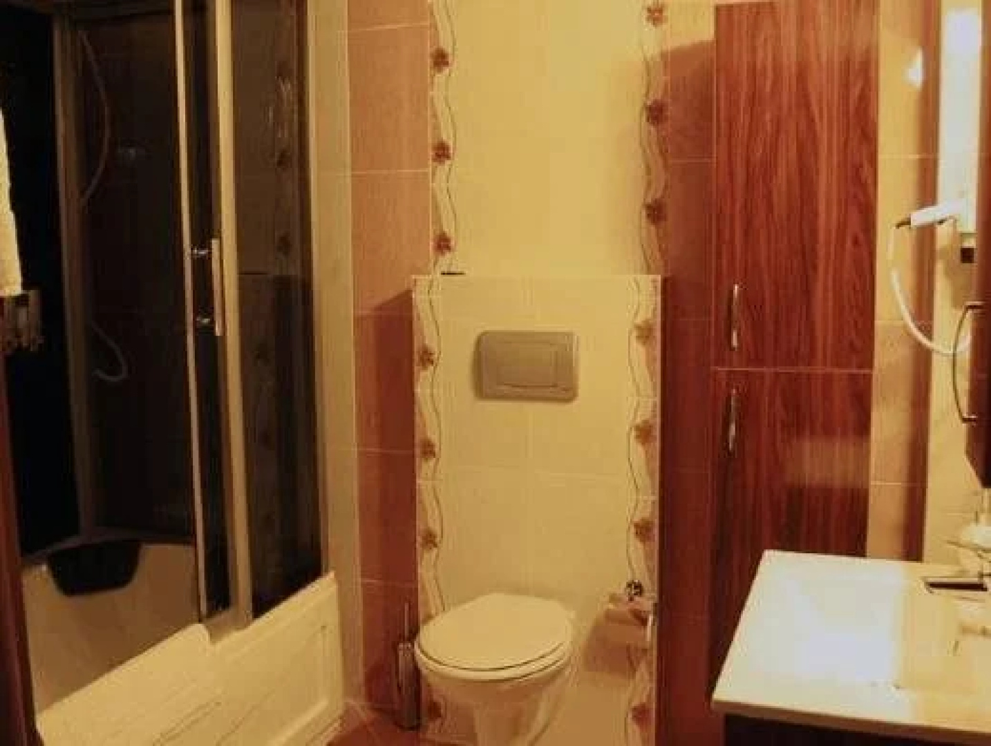 Kayzer Hotel