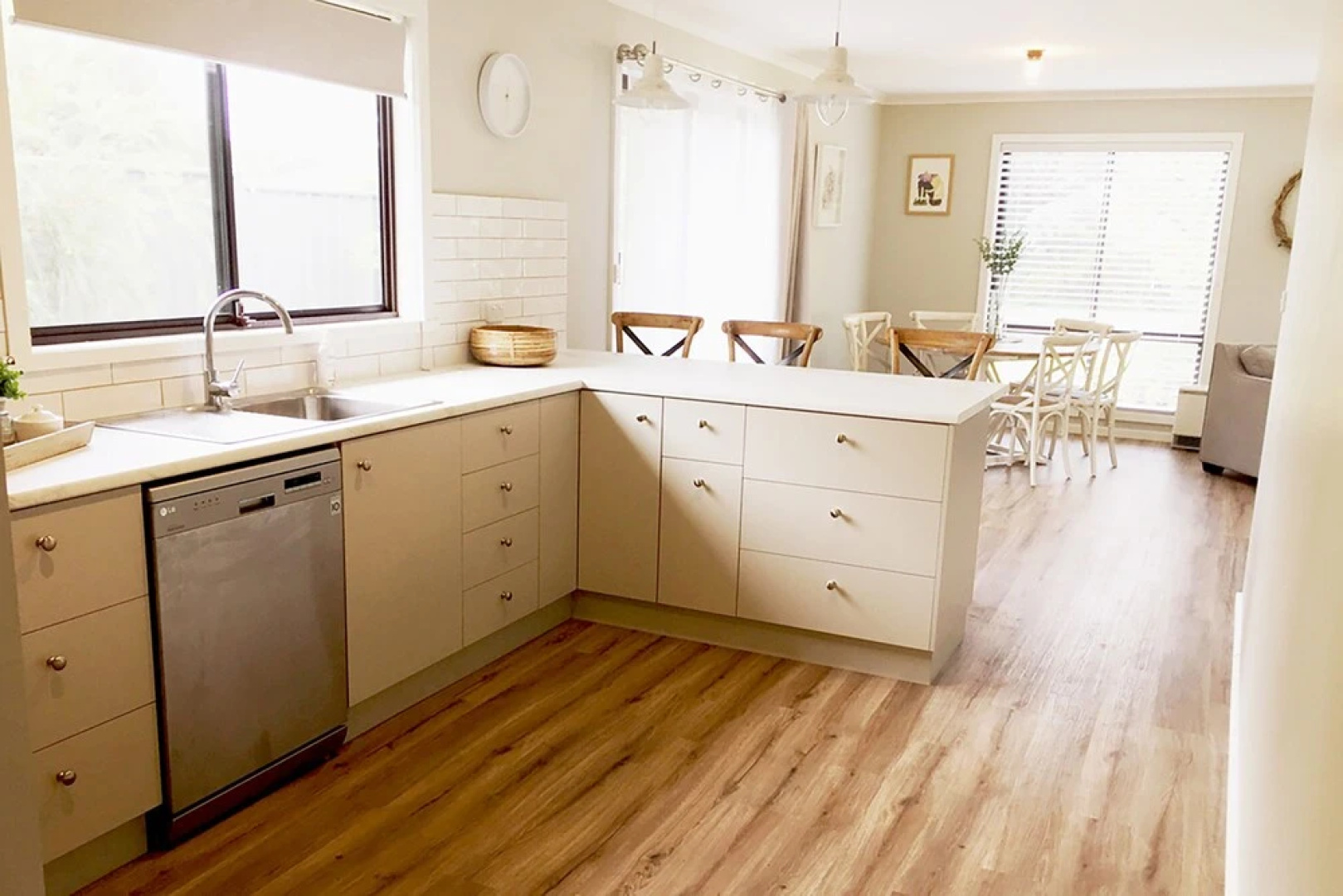 Charlottes Honor - River & Golf Cottage