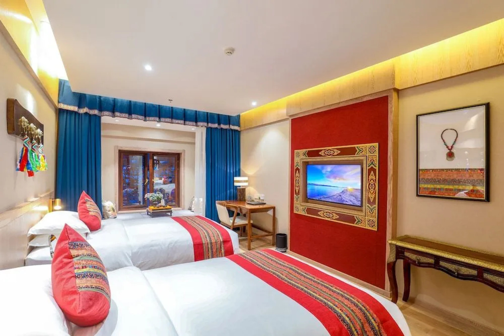 The 5th Meteorite Glory Hotel