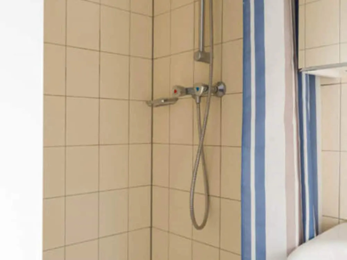 Cozy Detached Chalet with Terrace near Oisterwijkse Vennen