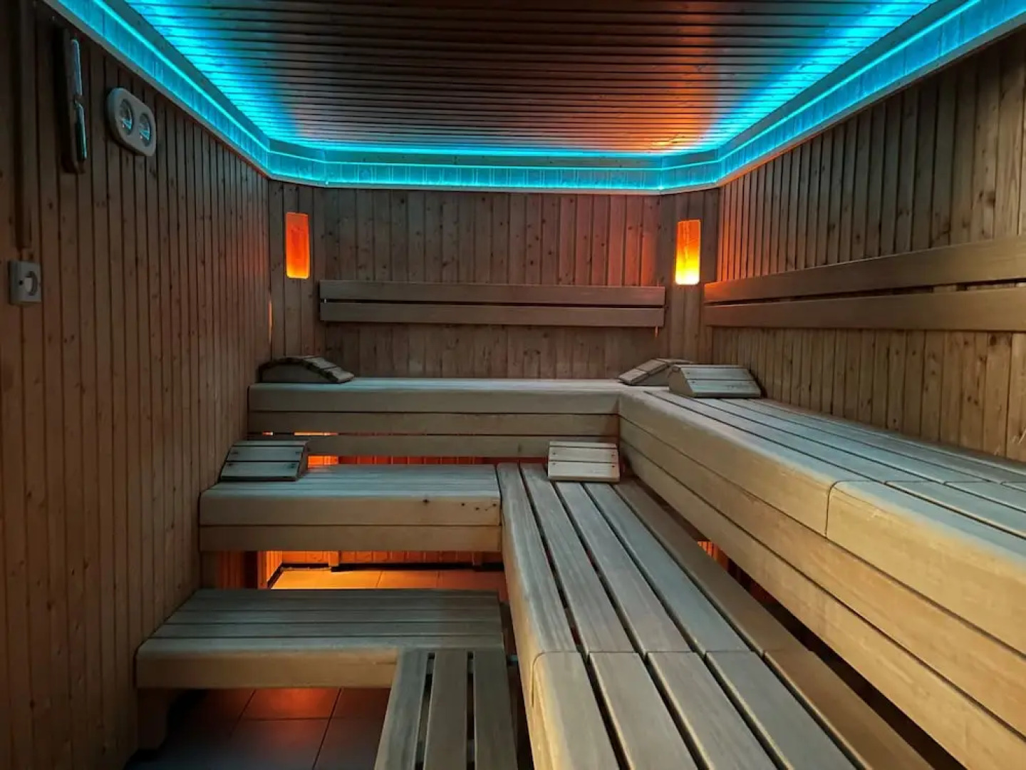 Hit The Sky Sporthotel