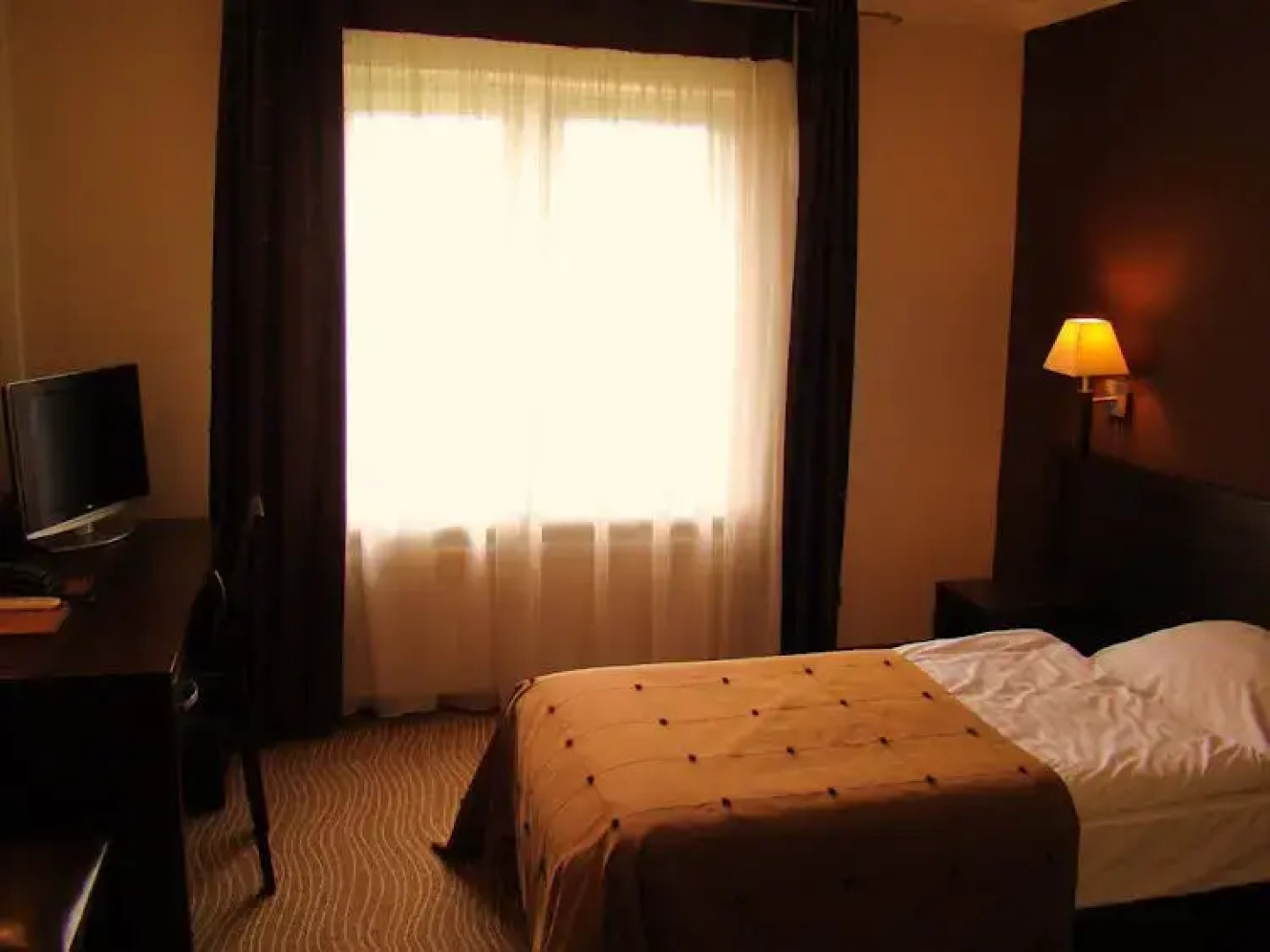 Hotel Azalia