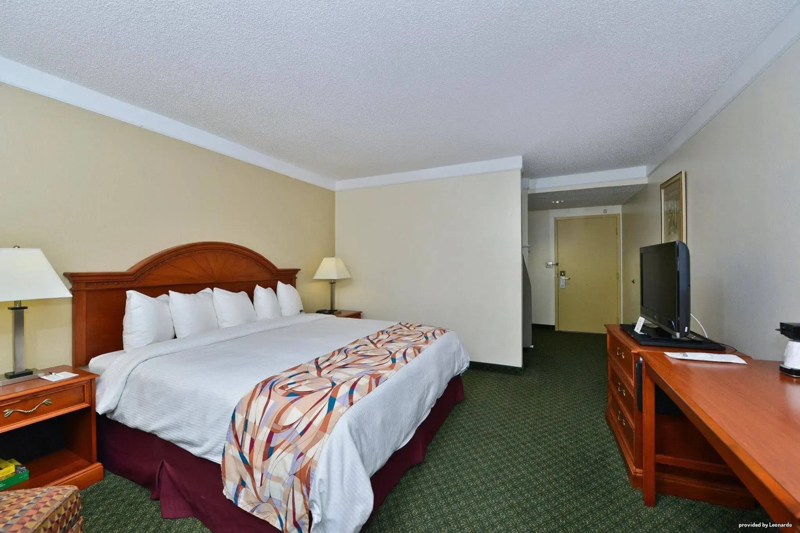 Red Roof PLUS+ Fort Myers