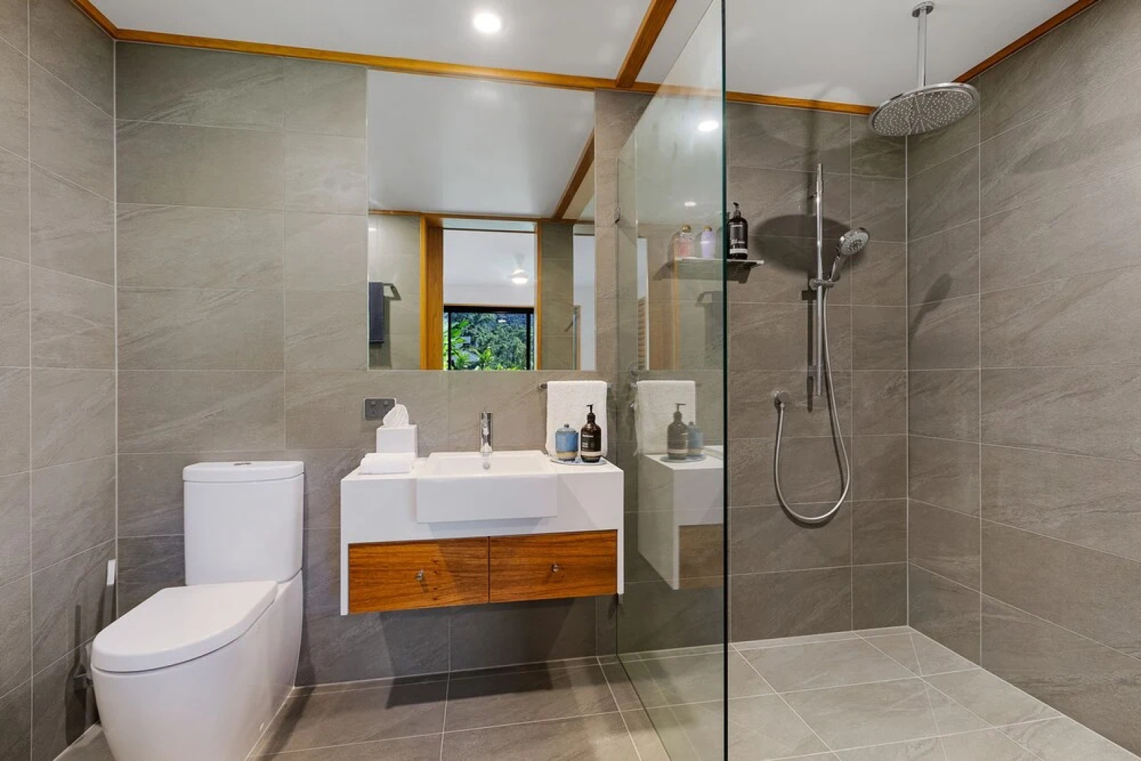 Aqua - at Funnel Bay