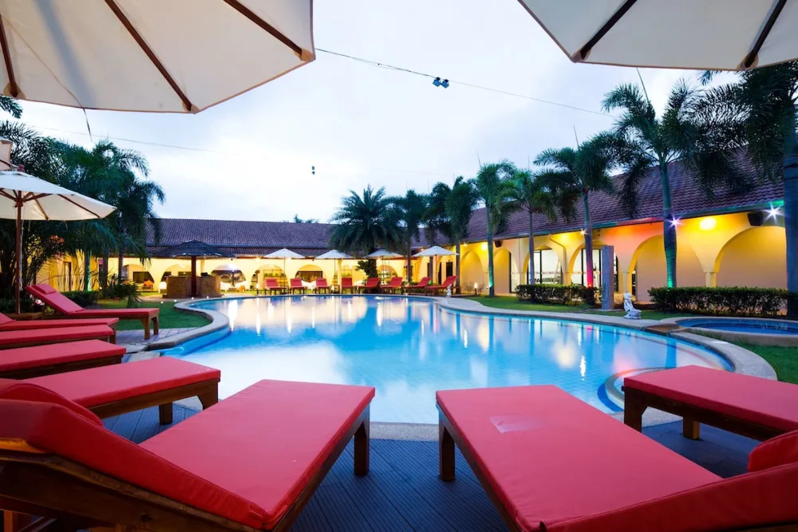 Getaway Resort Lake Mabprachan Thailand