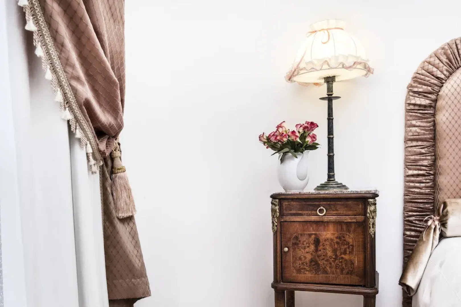 Casa din Bran- Inn Center