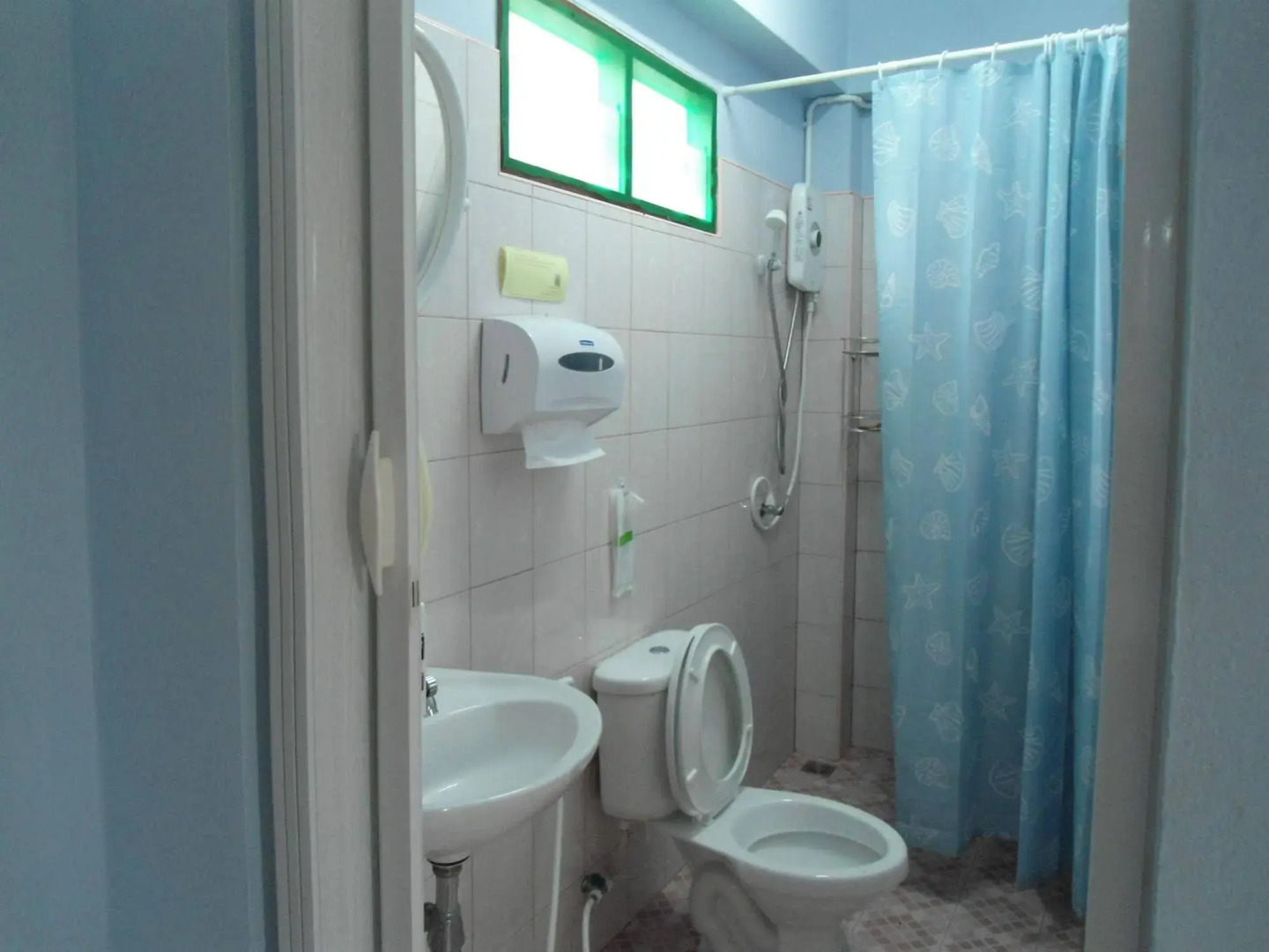 At My Home Resort Bangsaphan