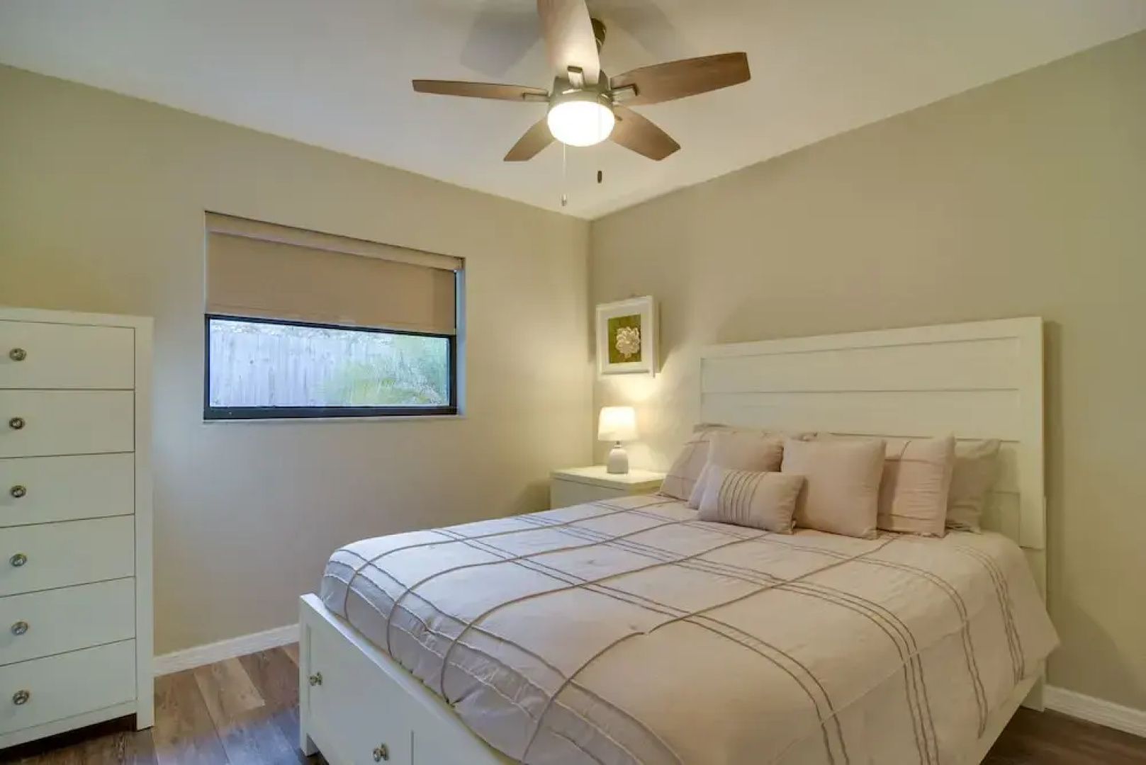 Ideally Located Palm Harbor Condo: Walk Downtown!