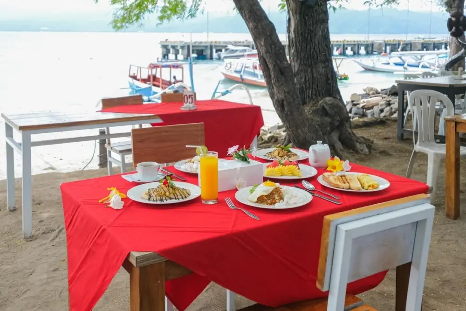 RedDoorz @ Ocean 2 Gili Trawangan