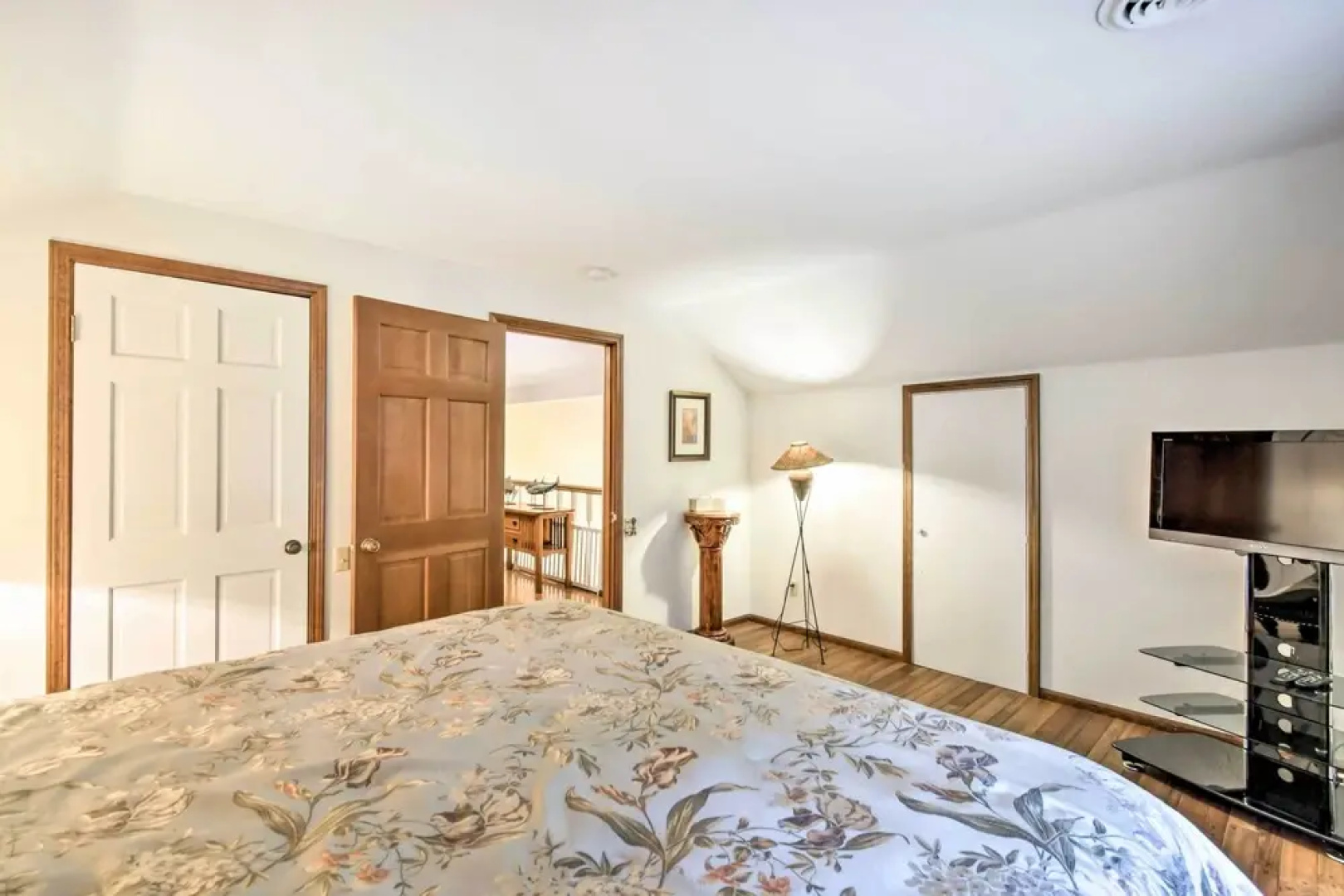Hoodsport Home on 7 Wooded Acres w/ Hot Tub!